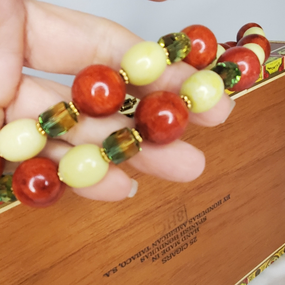 Bags To Di For-Miami-Wooden Cigar Box From Honduras with Colorful Beaded Handle - Picture 7 of 16
